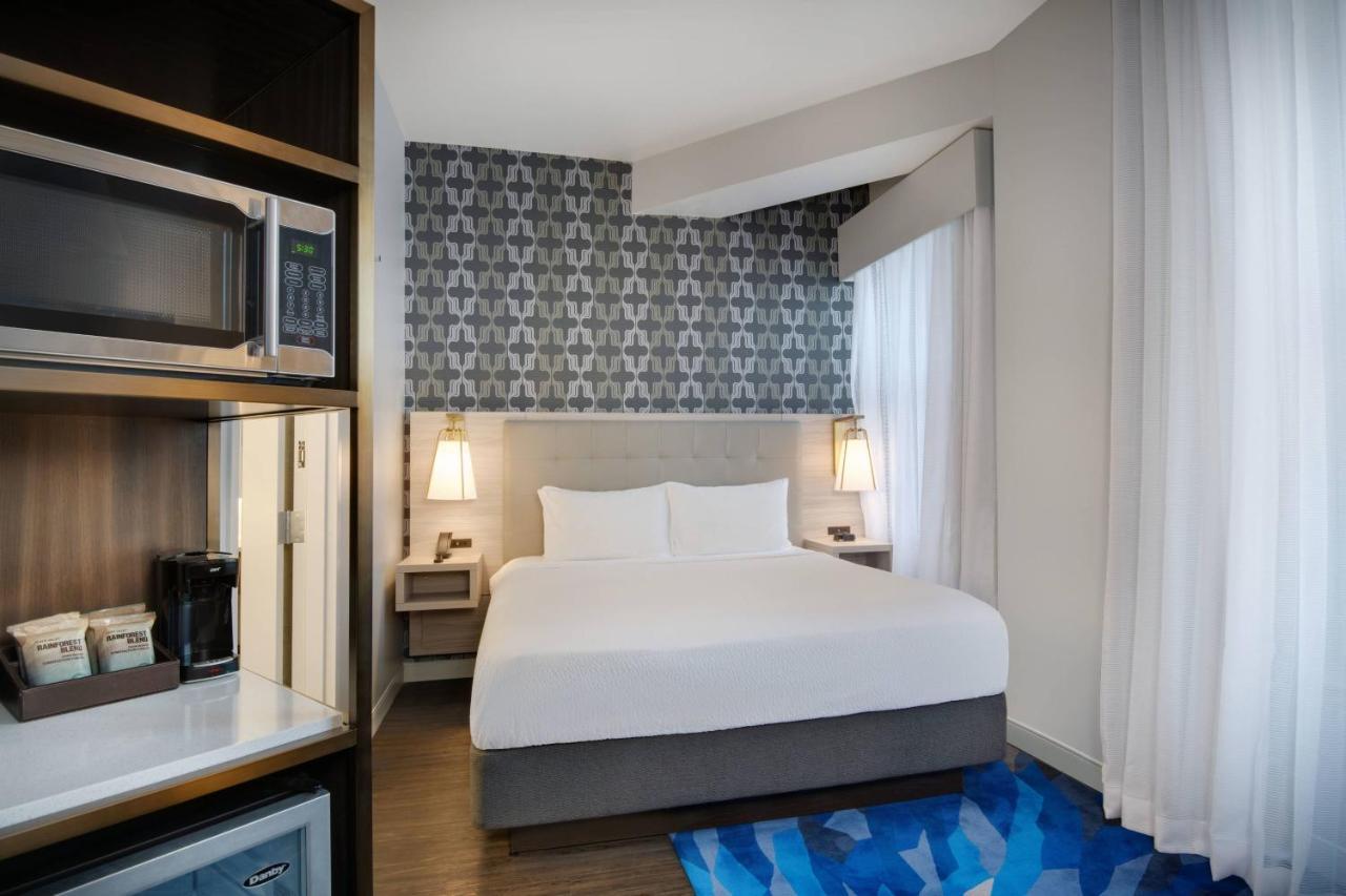 Отель Courtyard By Marriott Atlanta Downtown Экстерьер фото
