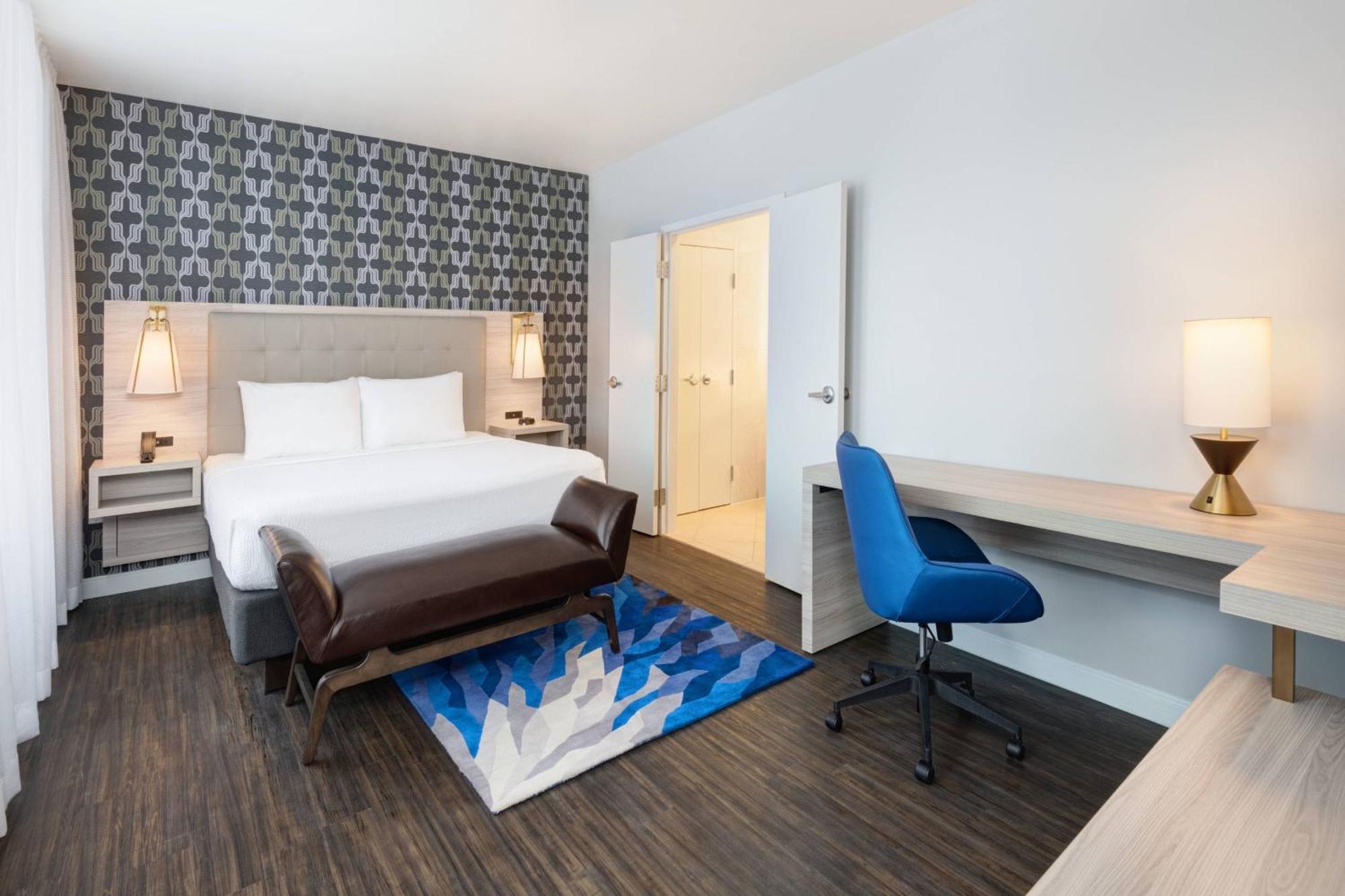 Отель Courtyard By Marriott Atlanta Downtown Экстерьер фото
