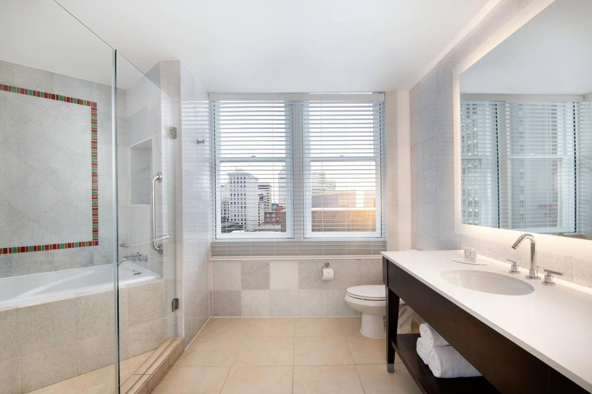Отель Courtyard By Marriott Atlanta Downtown Экстерьер фото